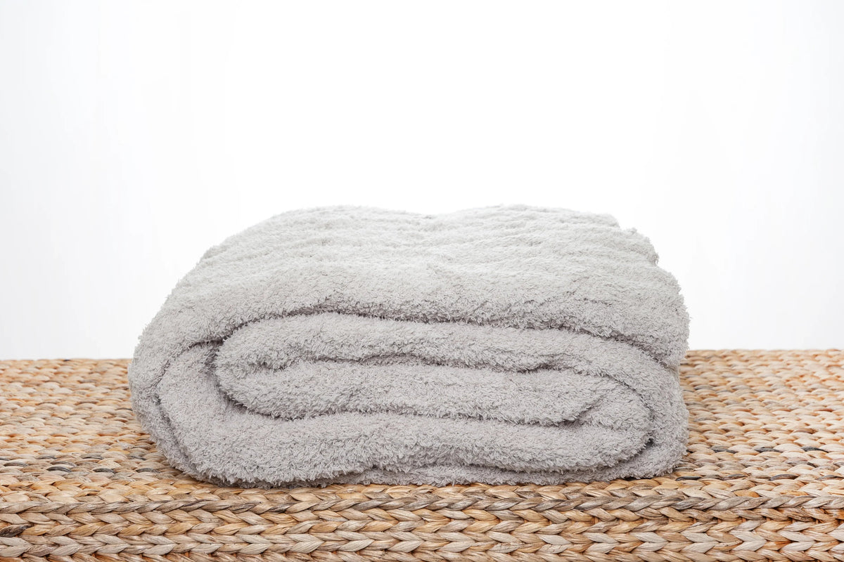 Foggy Dew Cable Knit Throw